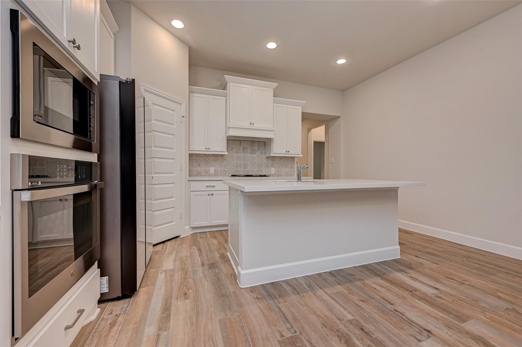 308 Mullins Court - Photo 13