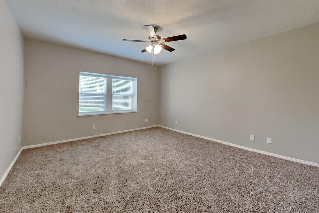 12127 Rocky Lake Drive - Photo 7