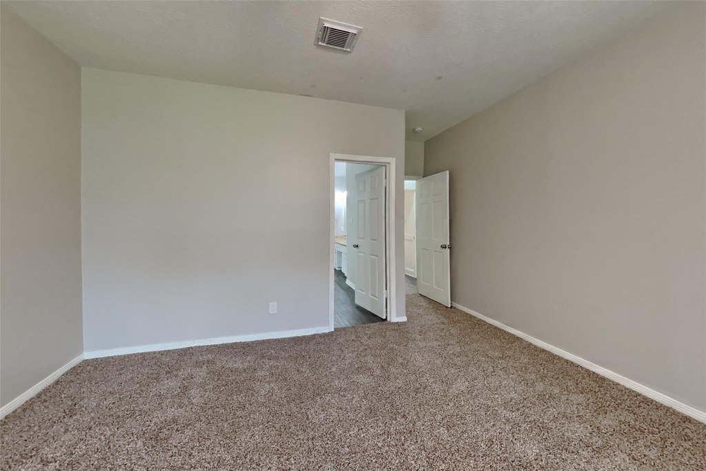 12127 Rocky Lake Drive - Photo 8