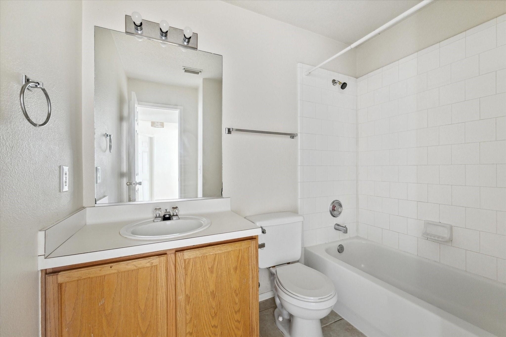 21102 Somerset Park Lane - Photo 10