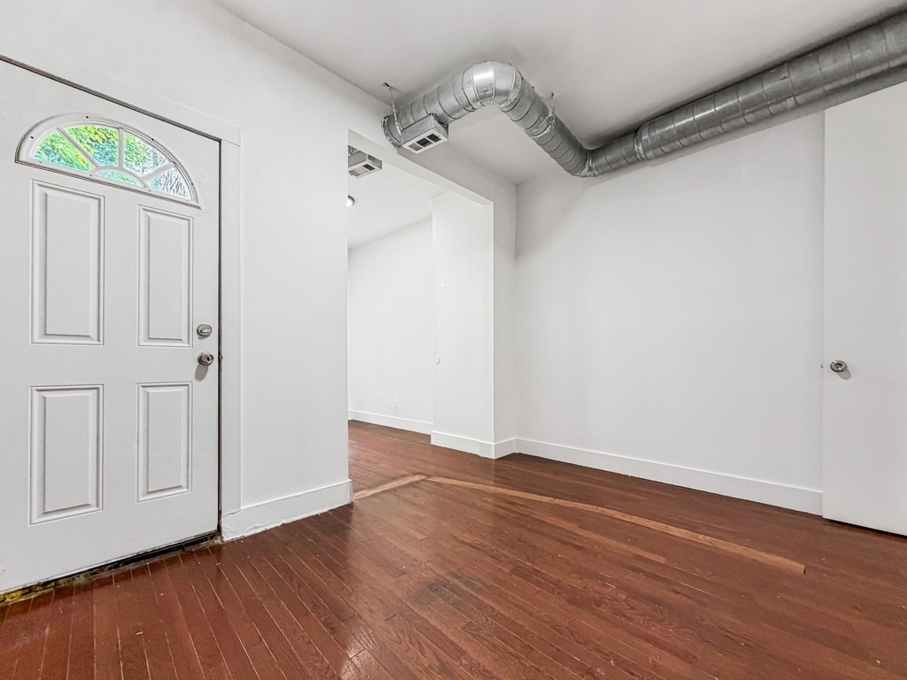 864 Hart Street - Photo 7