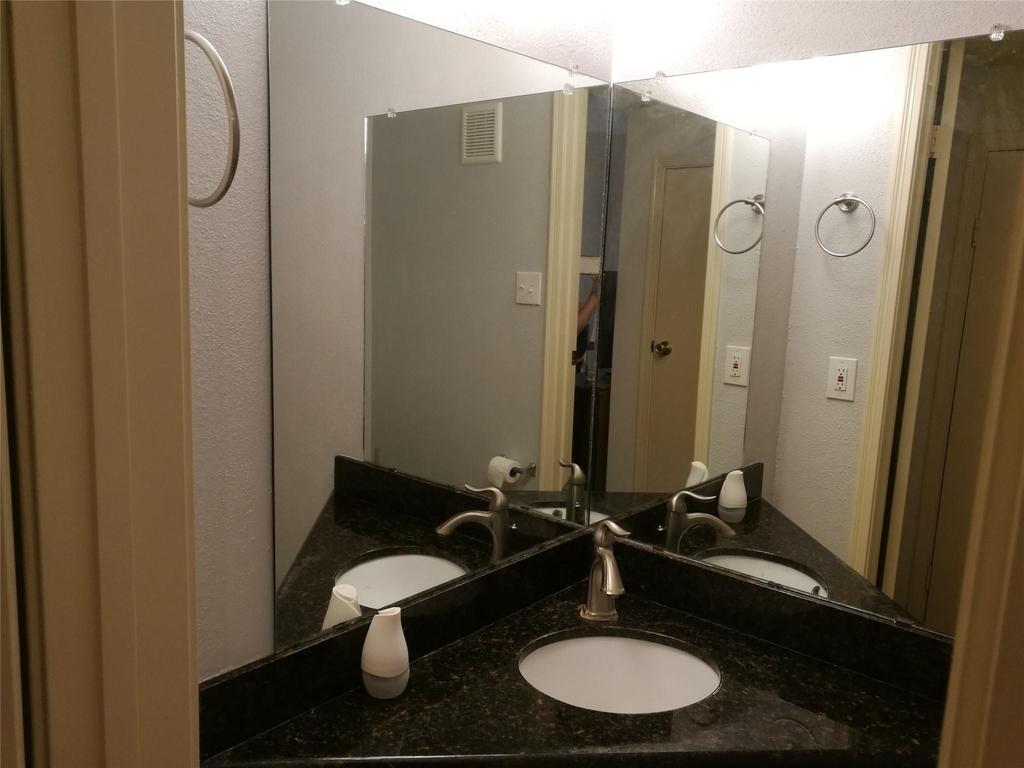 7575 Cambridge Street - Photo 11