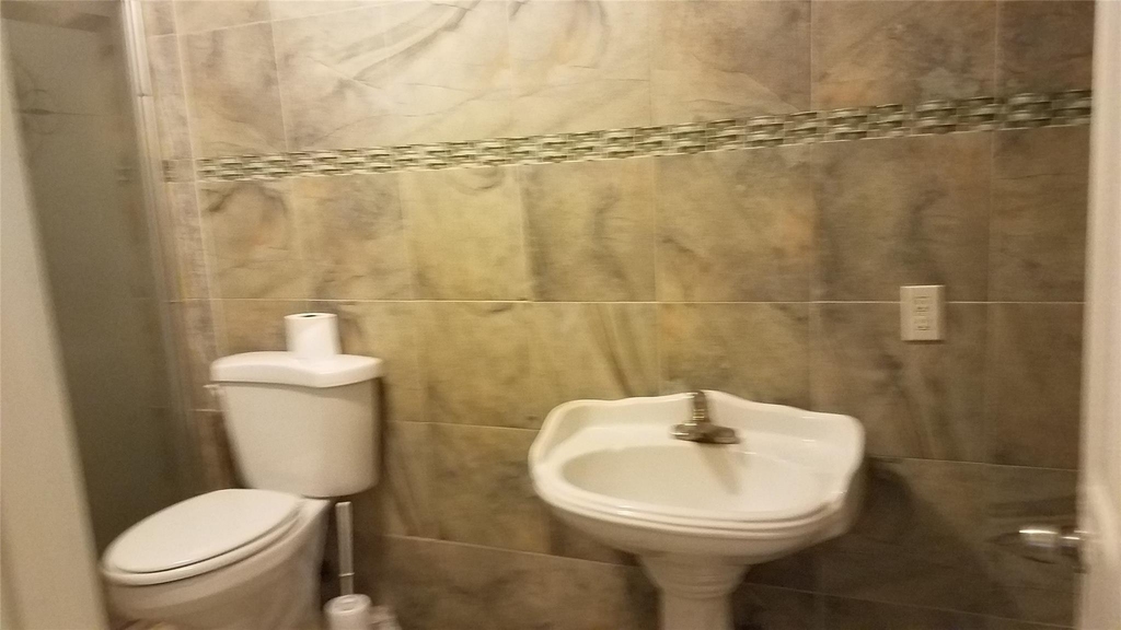 8030 Darlington Drive - Photo 10