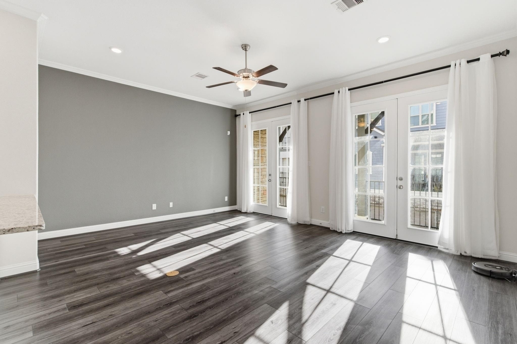 1413 Adell Rose Lane - Photo 10