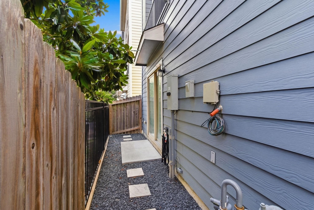 1413 Adell Rose Lane - Photo 24