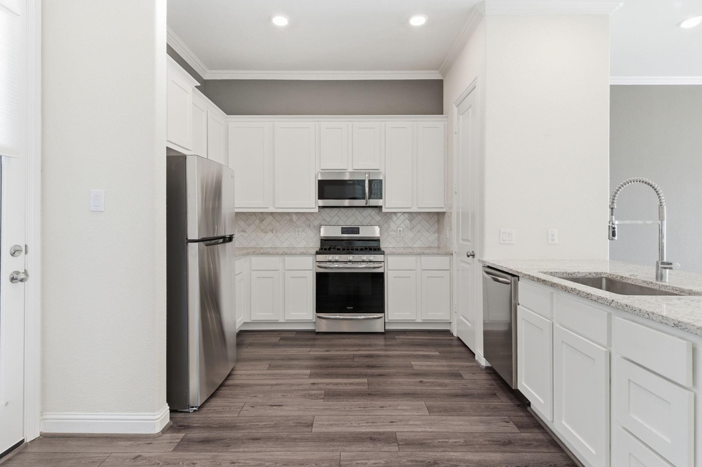 1413 Adell Rose Lane - Photo 8