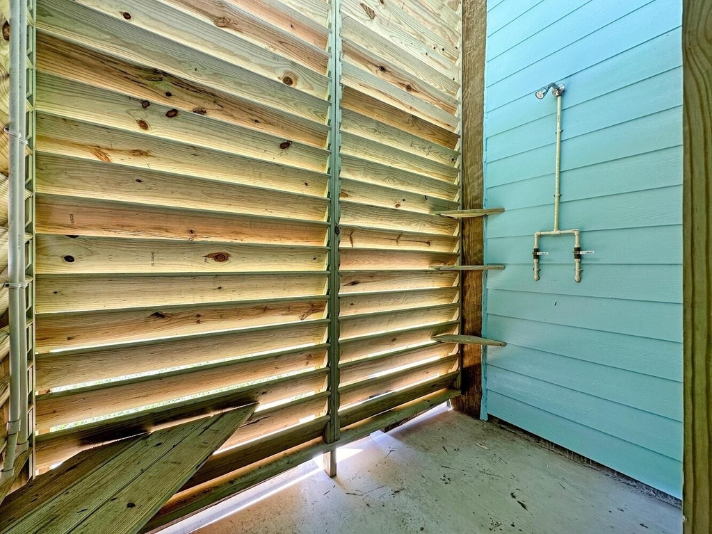 917 Westview - Photo 22