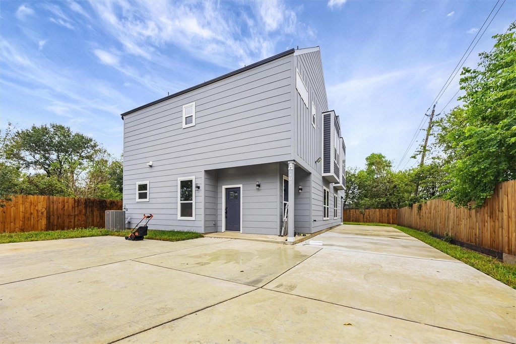 3402 Nathaniel Brown Street - Photo 0