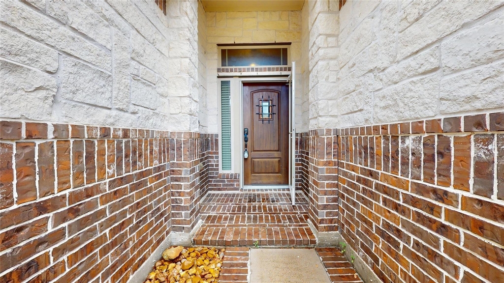 12314 Meadow Breeze Drive - Photo 2