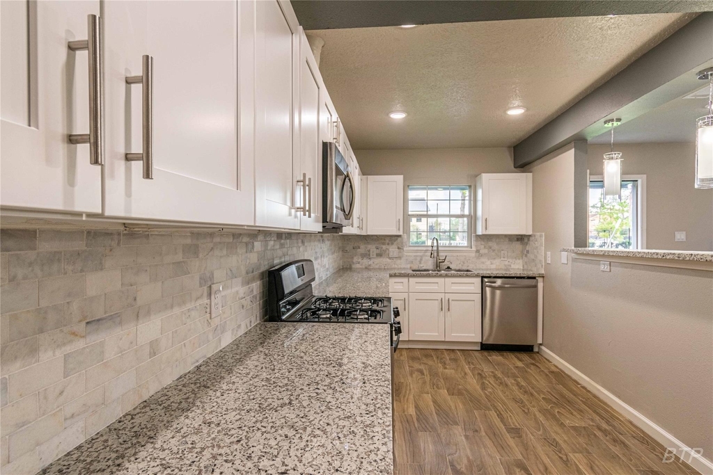 3818 Blodgett Street - Photo 33