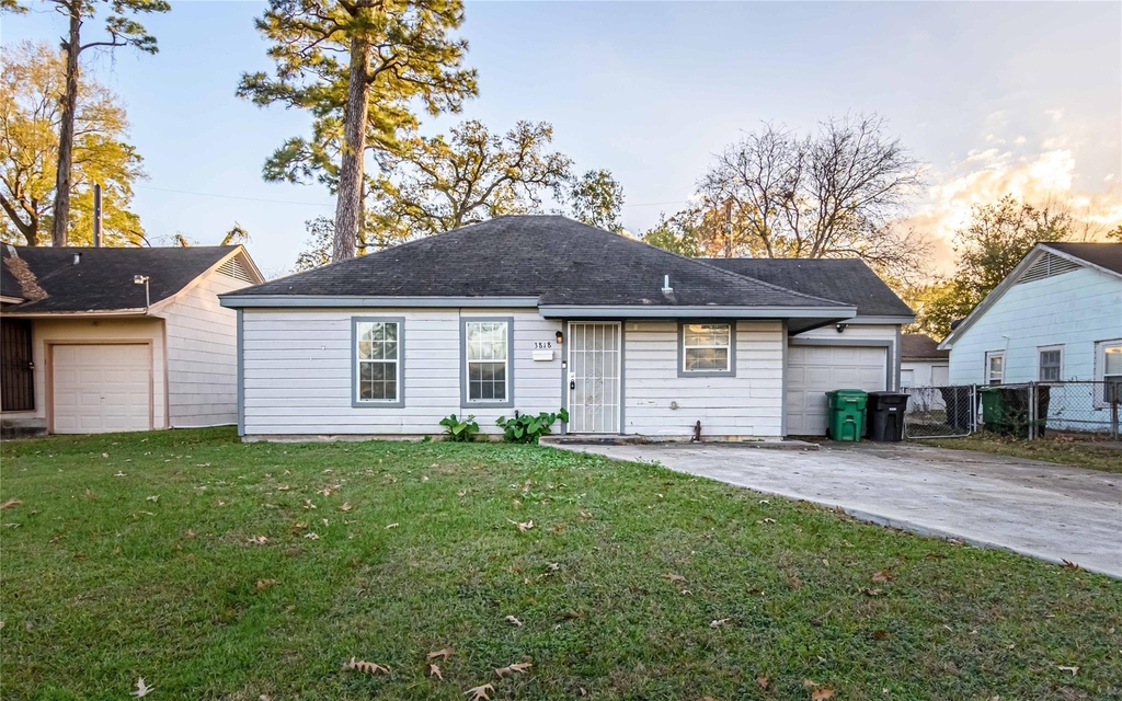 3818 Blodgett Street - Photo 0