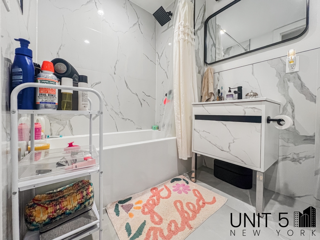 1467 Jefferson Avenue - Photo 7