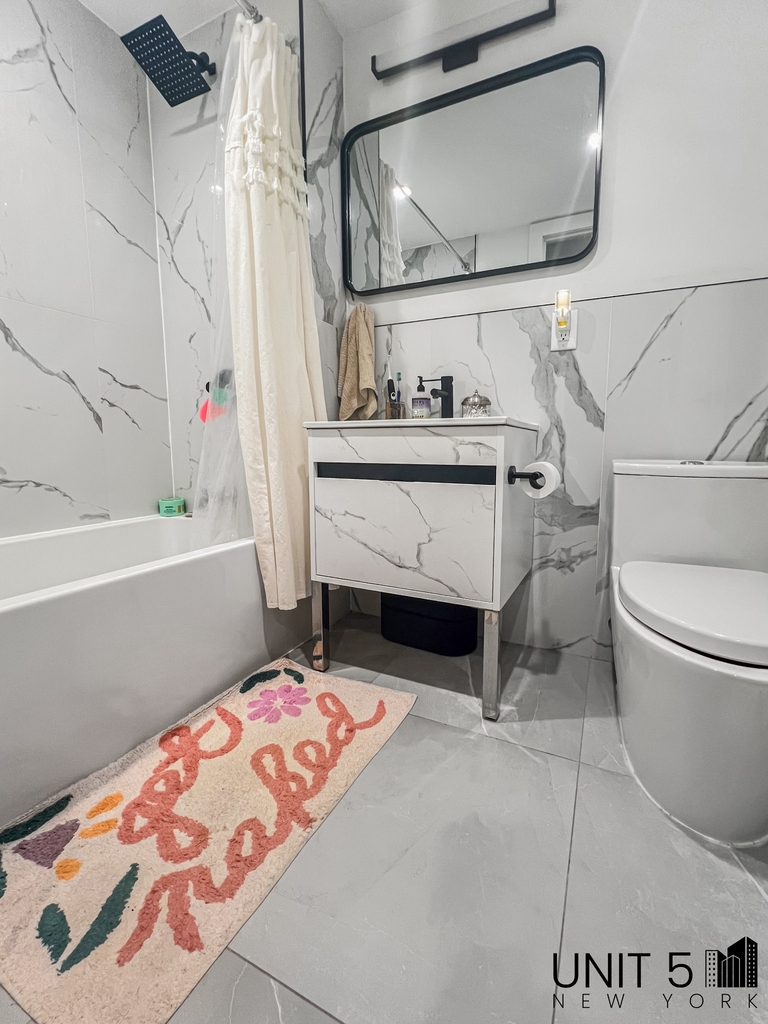 1467 Jefferson Avenue - Photo 8