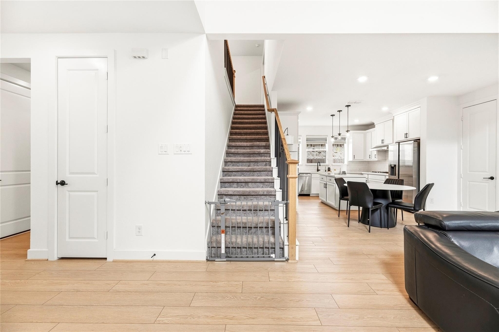 21646 Laggan Cliff Lane - Photo 22