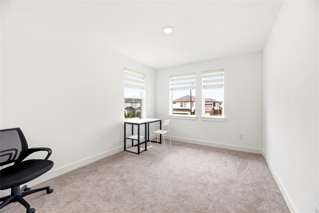21646 Laggan Cliff Lane - Photo 26