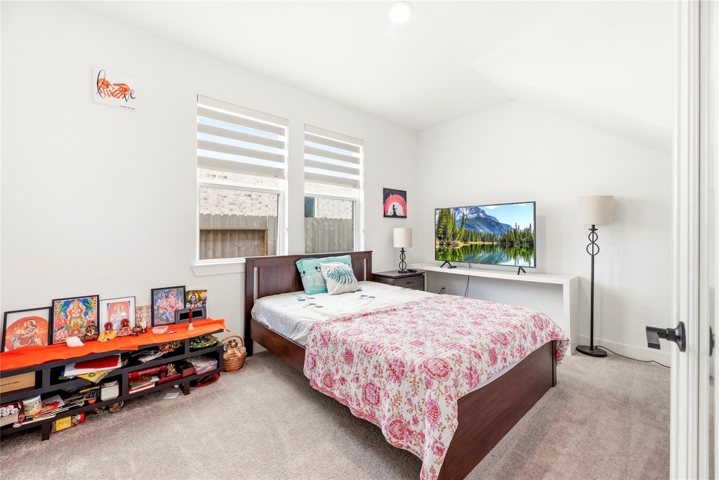 21646 Laggan Cliff Lane - Photo 30