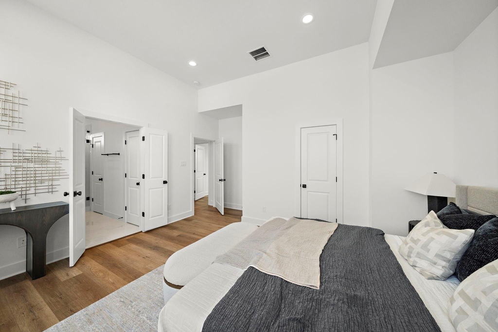 835 Elkhart Street - Photo 22