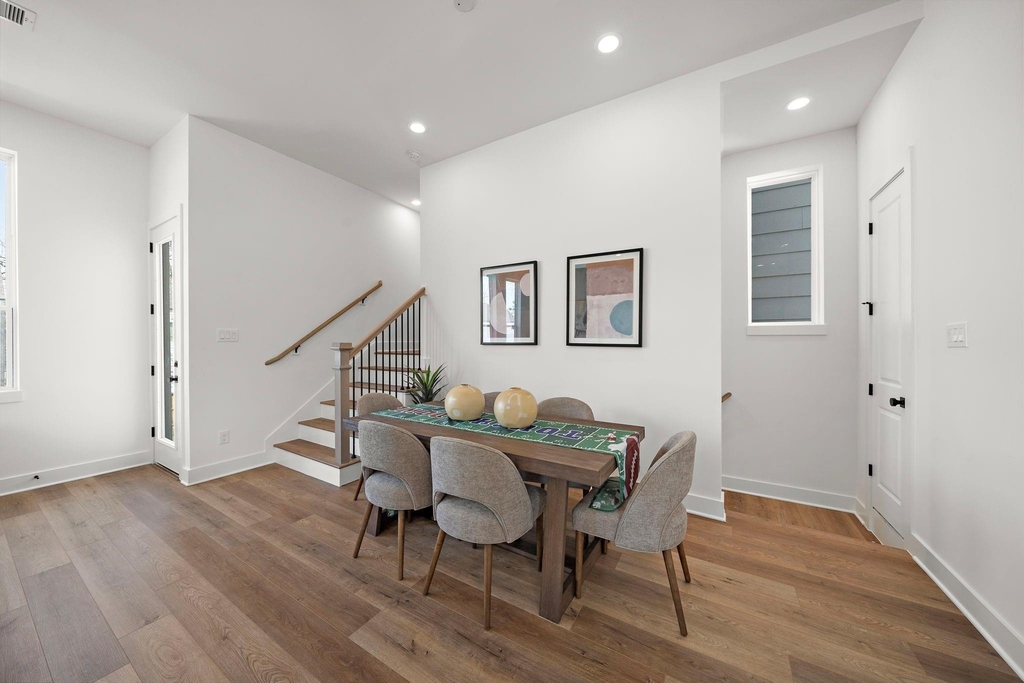 835 Elkhart Street - Photo 15