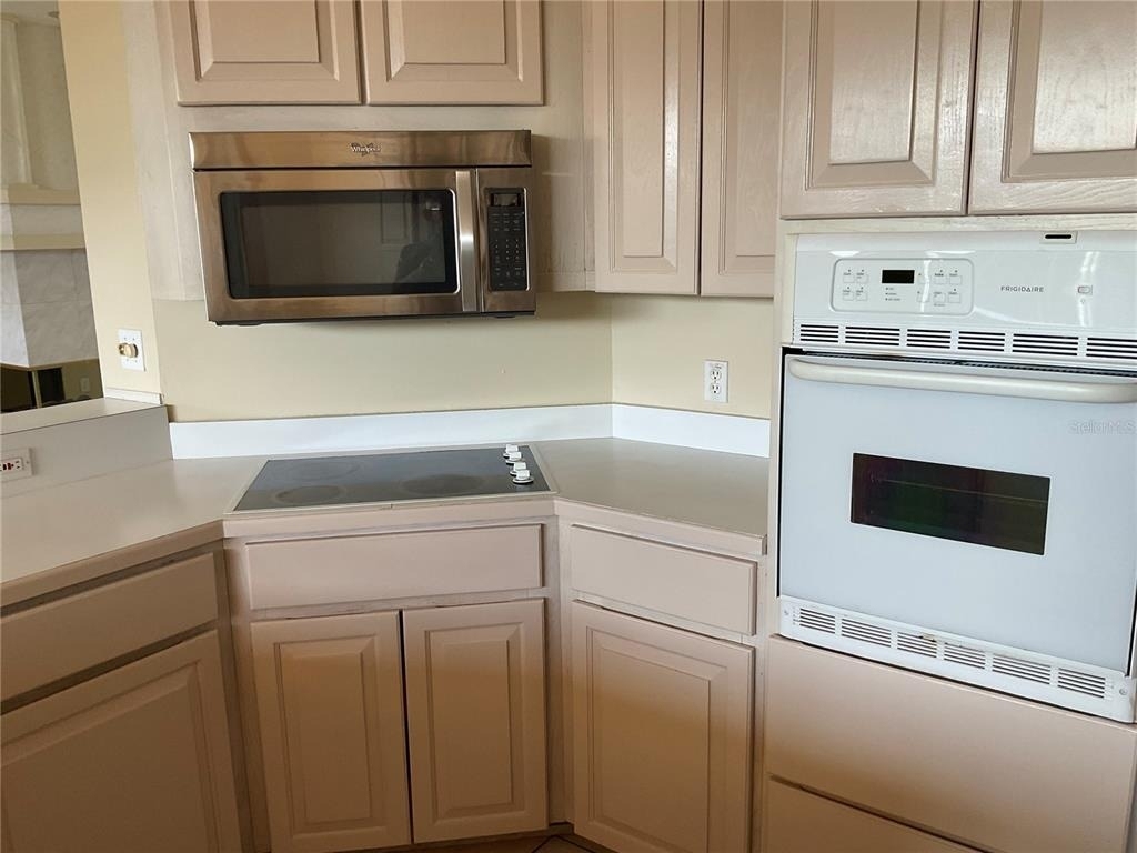 715 Fairlawn Drive - Photo 12