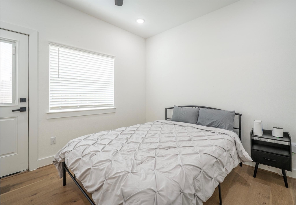 316 Thornton Road - Photo 7