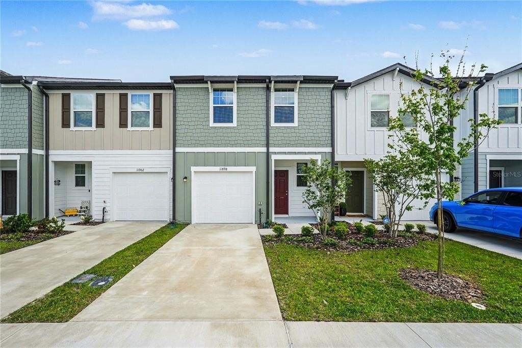 11898 Sylvia Street - Photo 0
