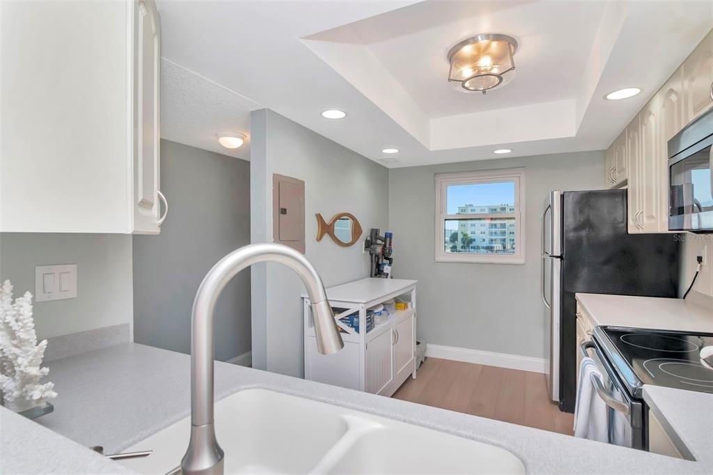 17580 Gulf Boulevard - Photo 8