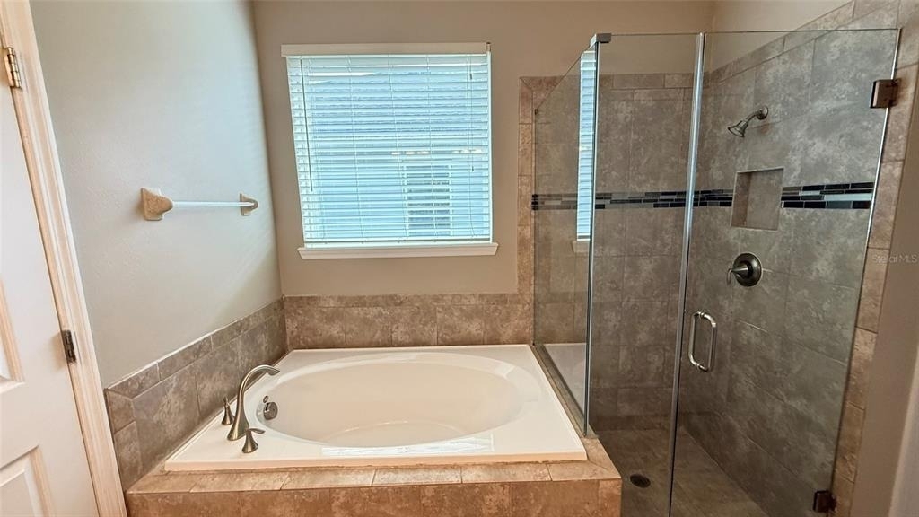32612 Harmony Oaks Drive - Photo 16
