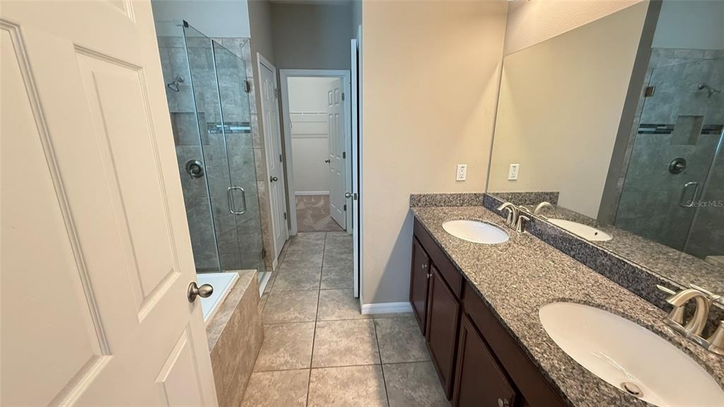 32612 Harmony Oaks Drive - Photo 17