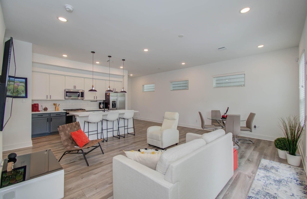 970 Highland Sound Lane - Photo 10