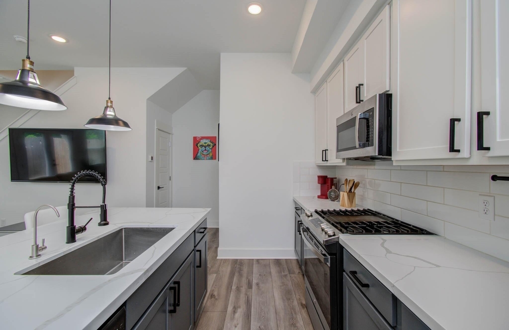 970 Highland Sound Lane - Photo 8