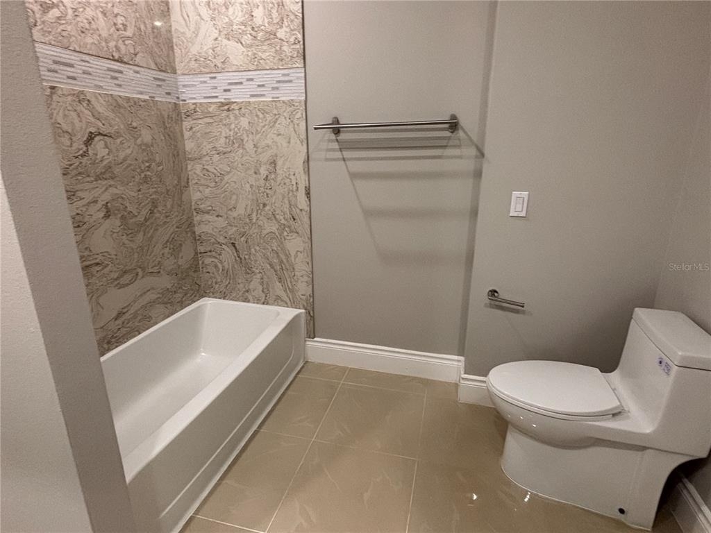 1980 Greenbriar Terrace - Photo 11