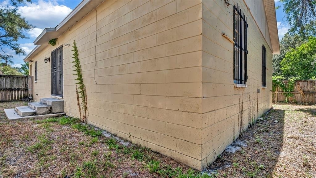 2610 E Lake Avenue - Photo 31