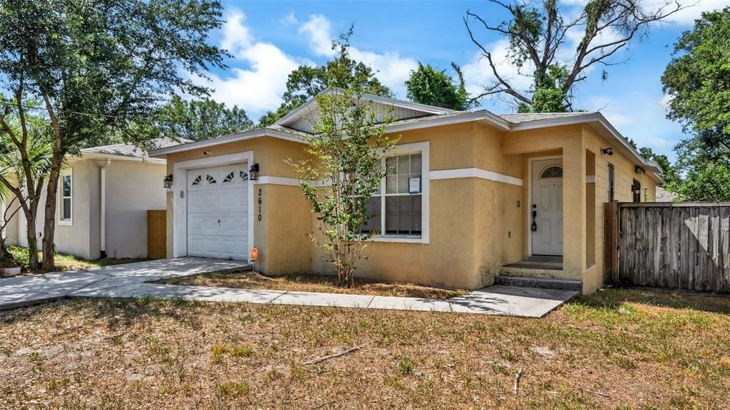 2610 E Lake Avenue - Photo 2