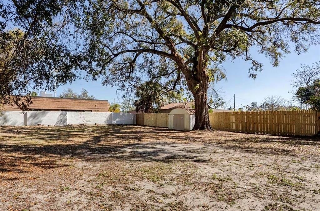 8911 Oren Avenue - Photo 16