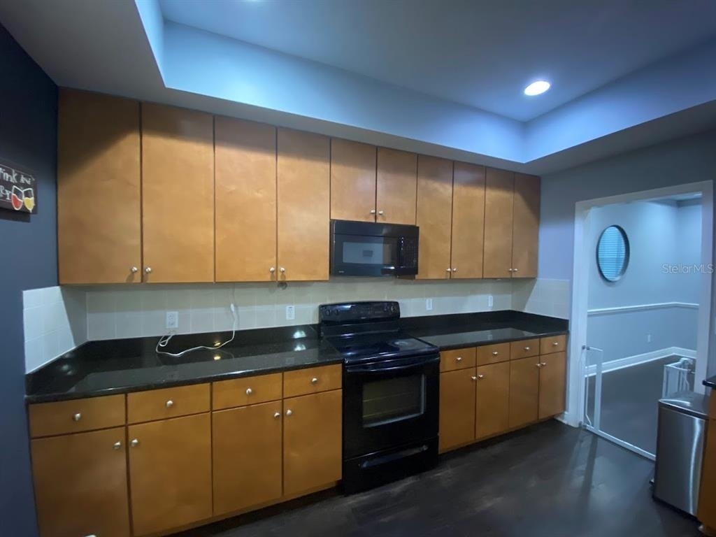 16125 Churchview Drive - Photo 12