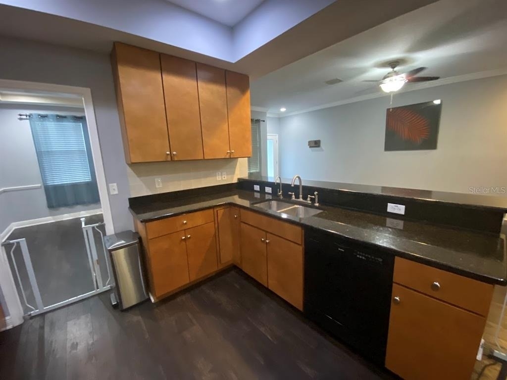 16125 Churchview Drive - Photo 11