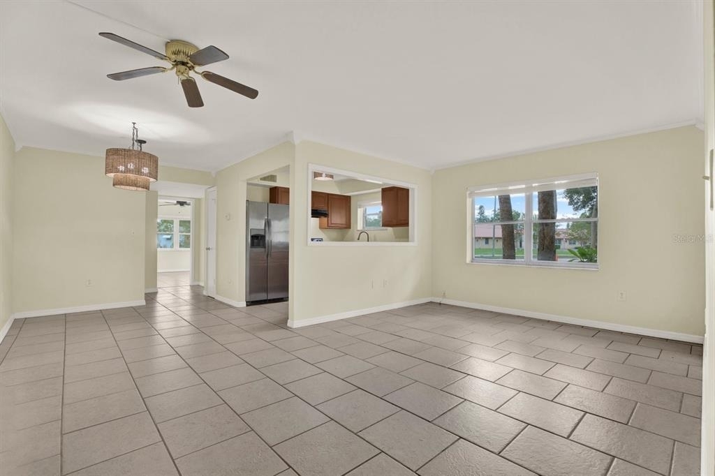 6360 1st Street N - Photo 4