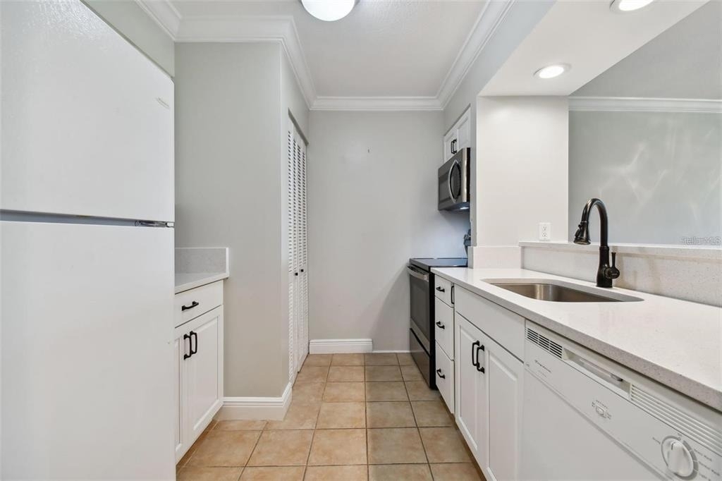 29129 Bay Hollow Drive - Photo 2
