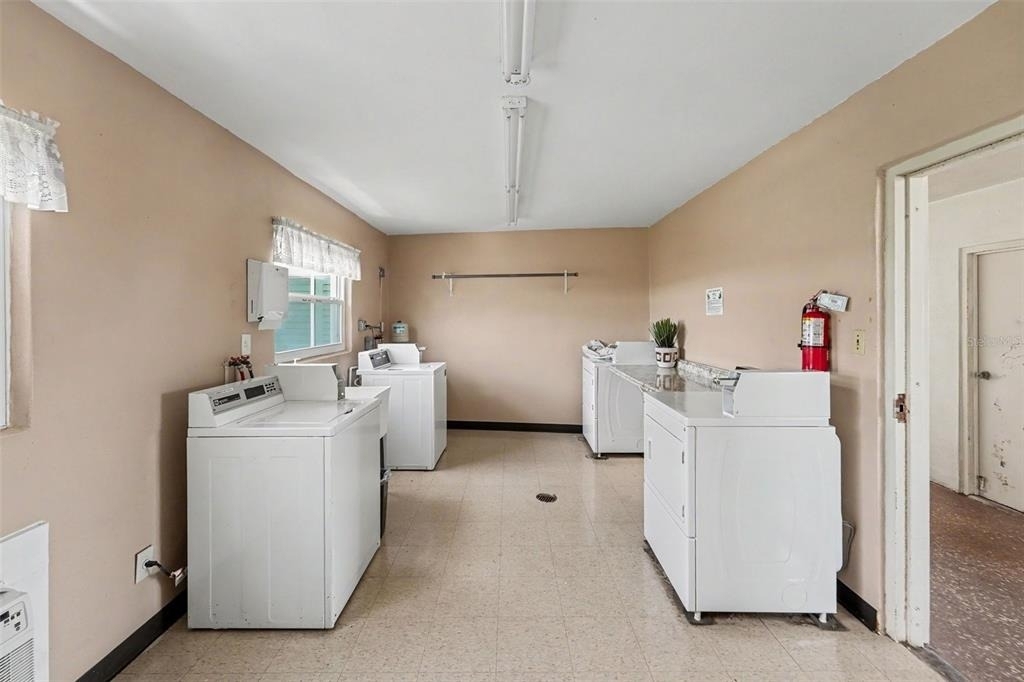 1235 S Highland Avenue - Photo 21