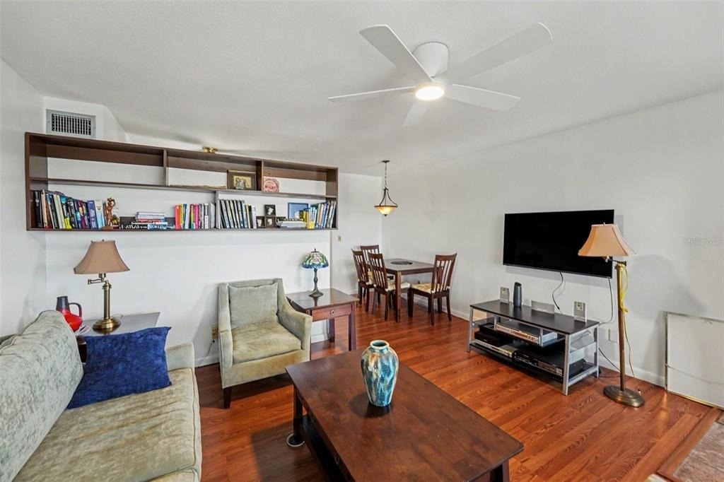 1235 S Highland Avenue - Photo 8