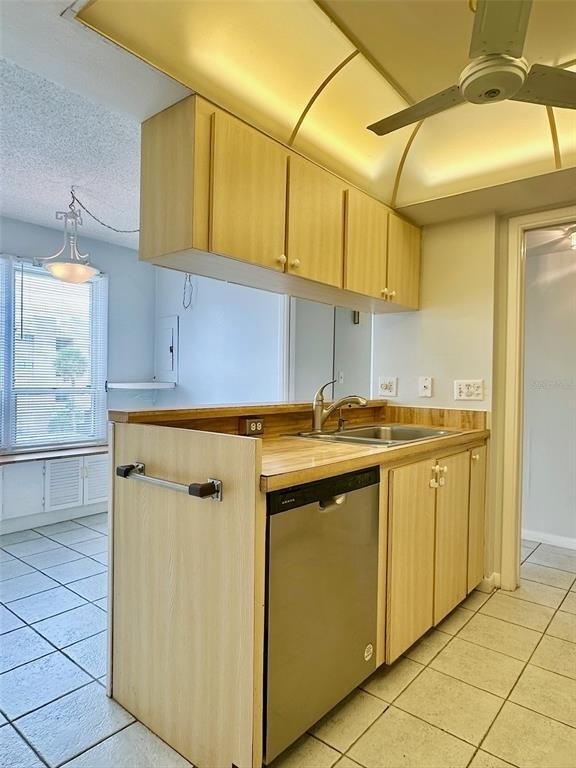 2617 Cove Cay Drive - Photo 4