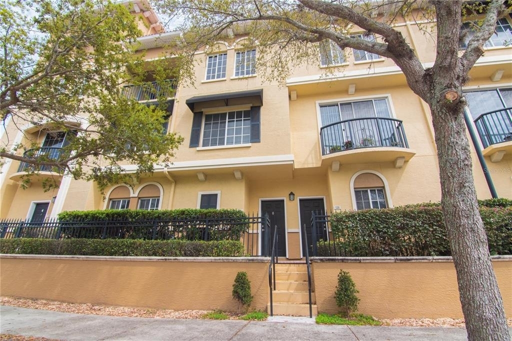 126 S Obrien Street - Photo 2