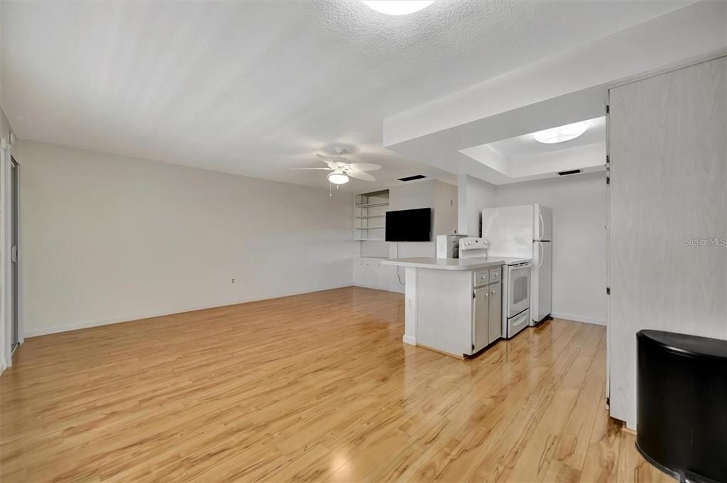 650 Pinellas Point Drive S - Photo 11