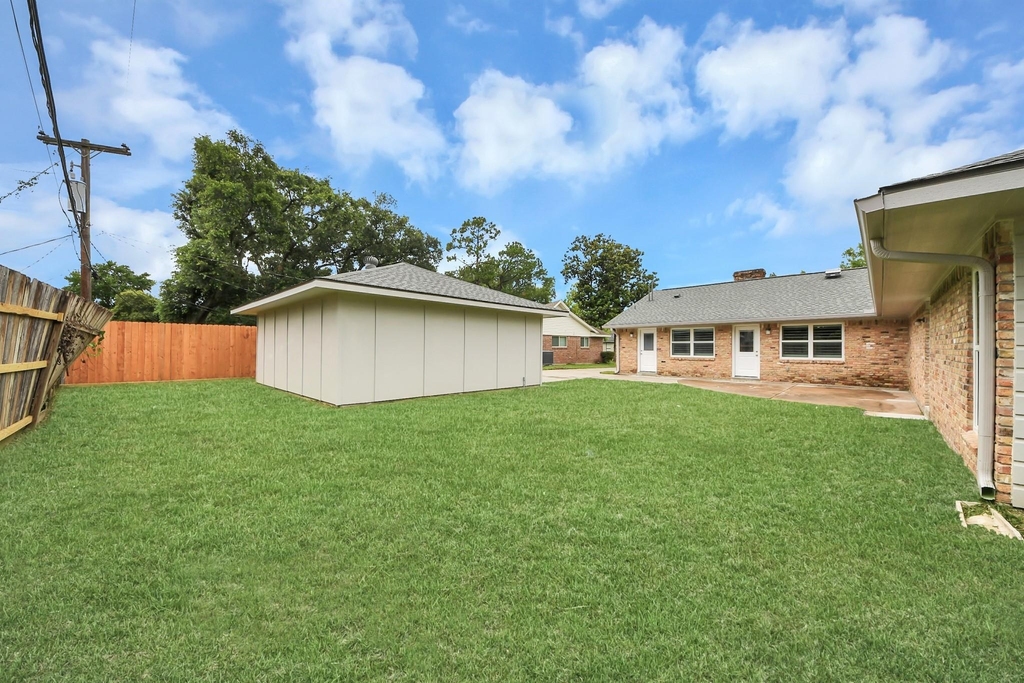 8007 Rowan Lane - Photo 38
