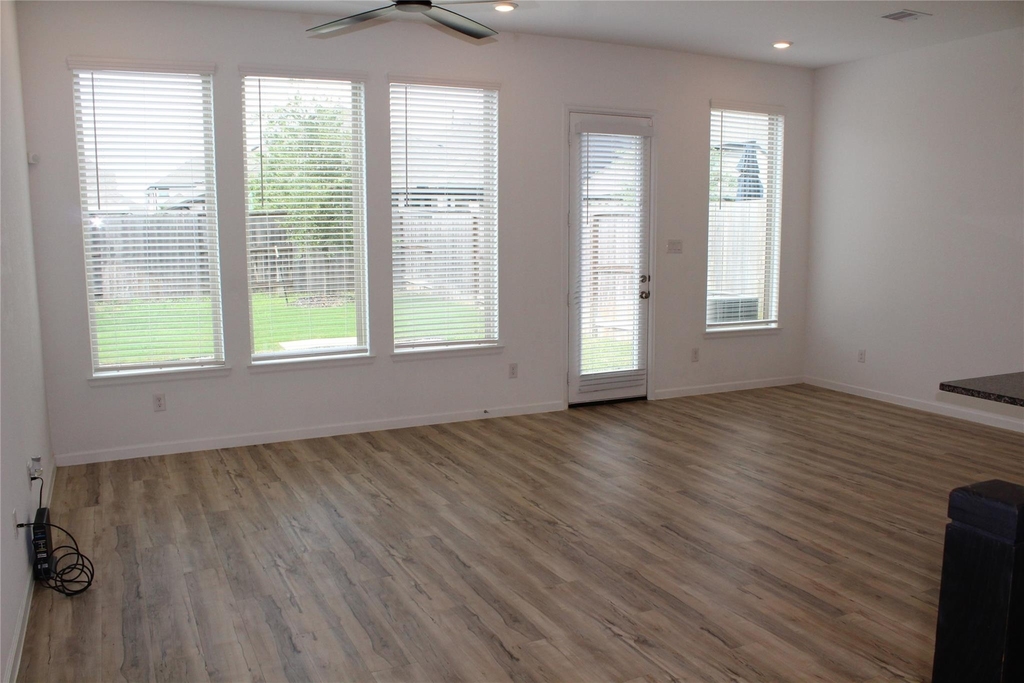 4203 Champlain Way - Photo 8