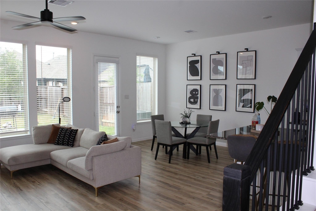 4203 Champlain Way - Photo 7