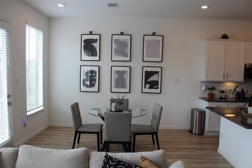 4203 Champlain Way - Photo 13