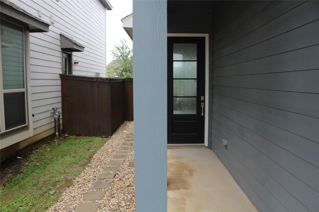 4203 Champlain Way - Photo 3