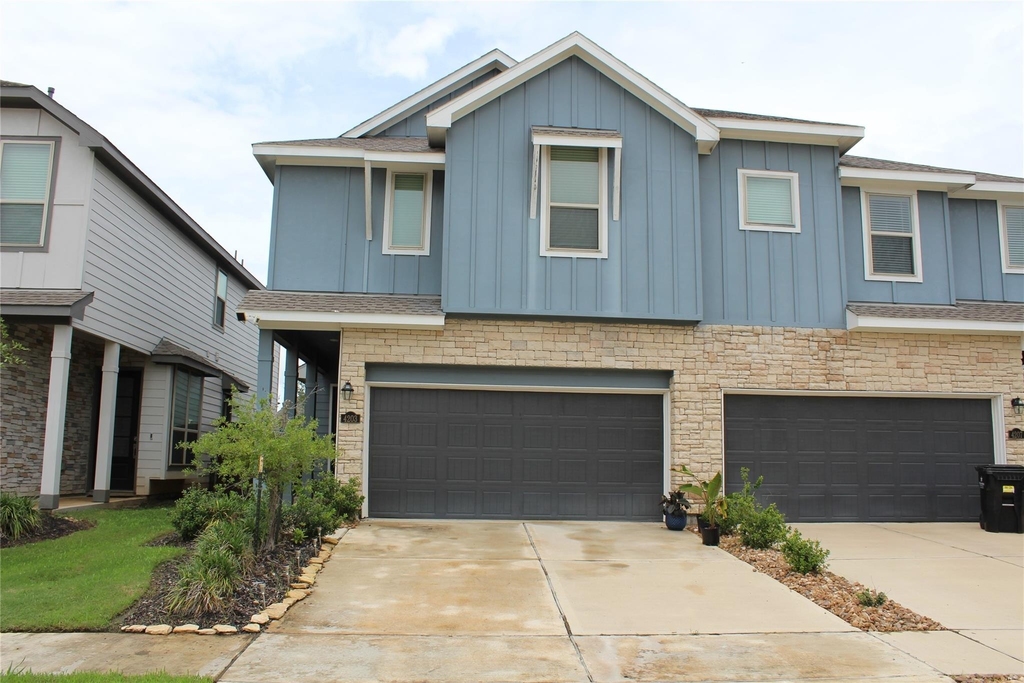 4203 Champlain Way - Photo 2