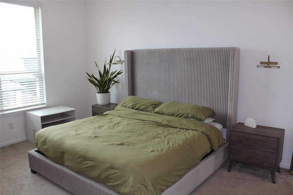 4203 Champlain Way - Photo 17
